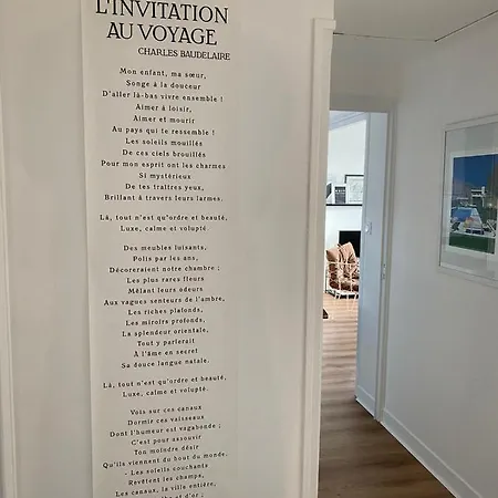 à 300 M Du Et Des Commerces *